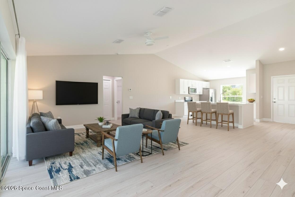466 Tunis Road Southwest Palm Bay, FL 32908 - Photo 5 of 26 5 - Great Room
