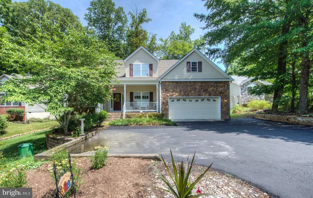 $750,000 | 16016 Carrington Court, Mineral, VA 23117