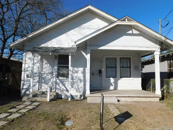 $875 | 1521 Hays Street, Unit A, San Antonio, TX 78202