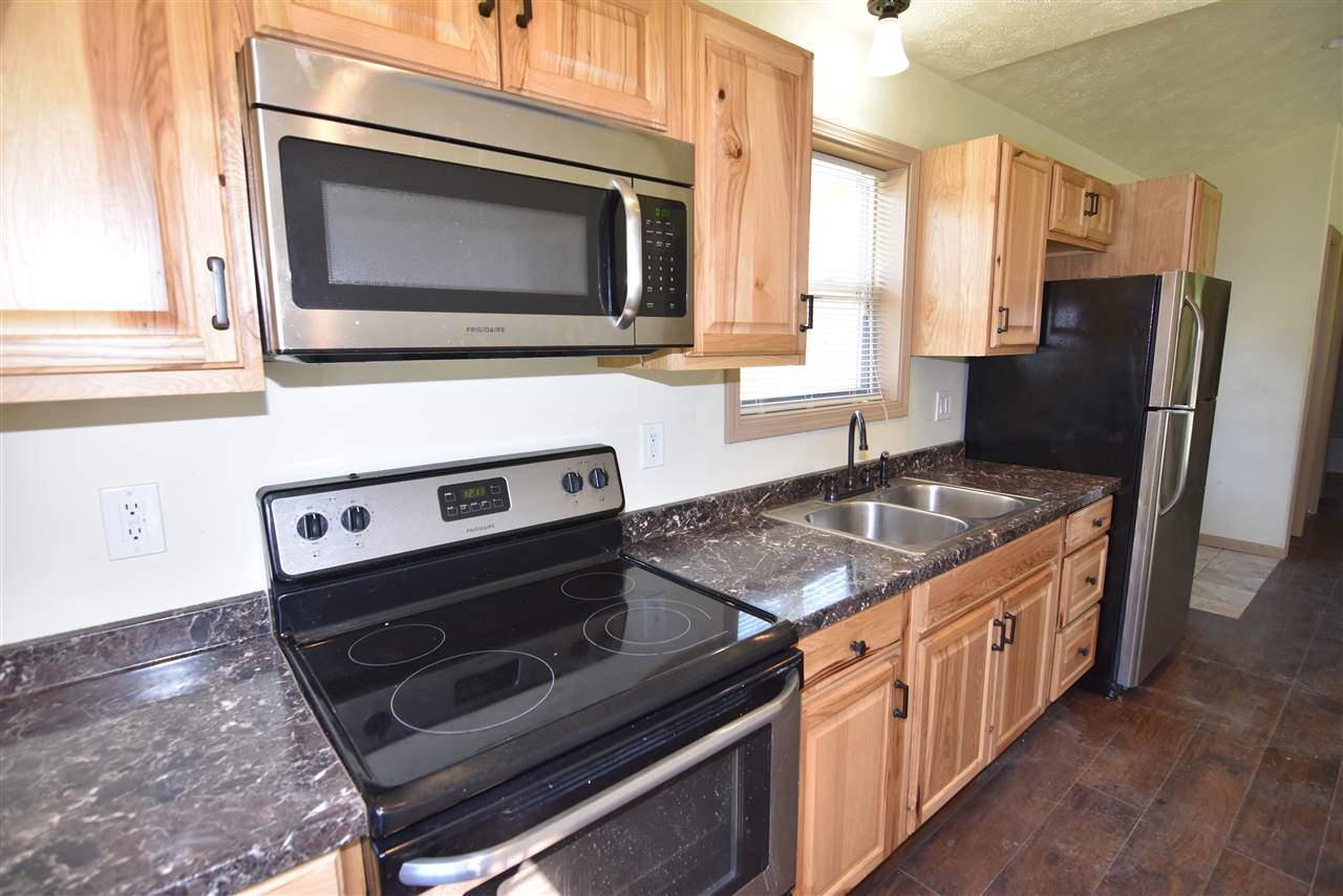 6628 North 39 Road Manton, MI 49663 - Photo 5 of 34 1909041-4.JPG
