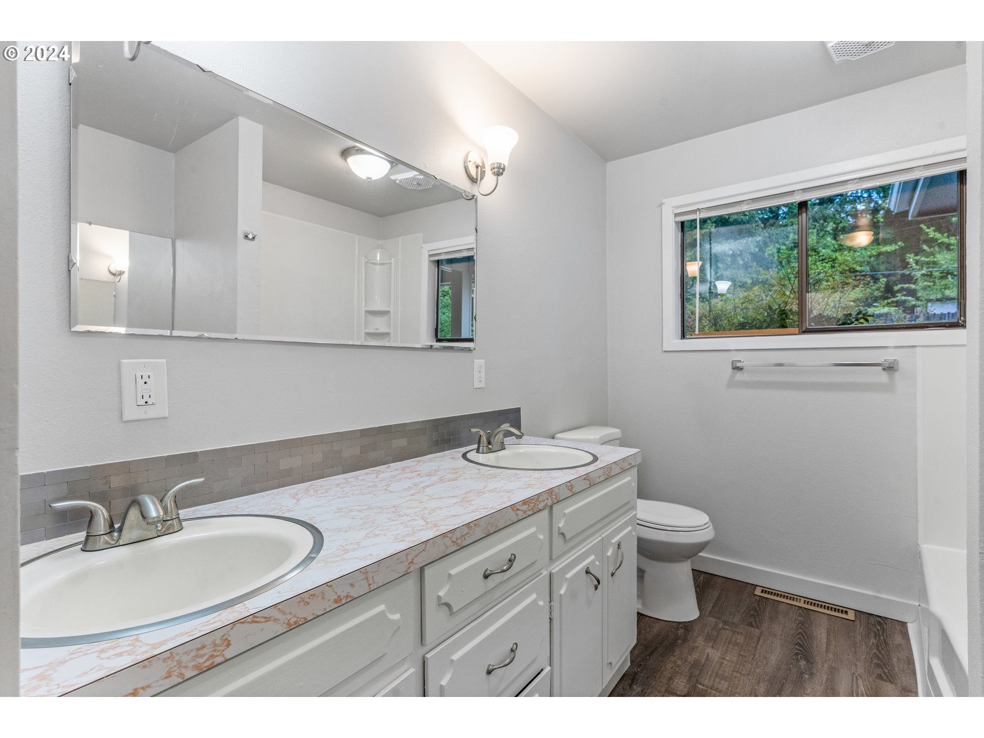 28153 Ridgeway Road Sweet Home, OR 97386 - Photo 4 of 45 Gallery Image 4