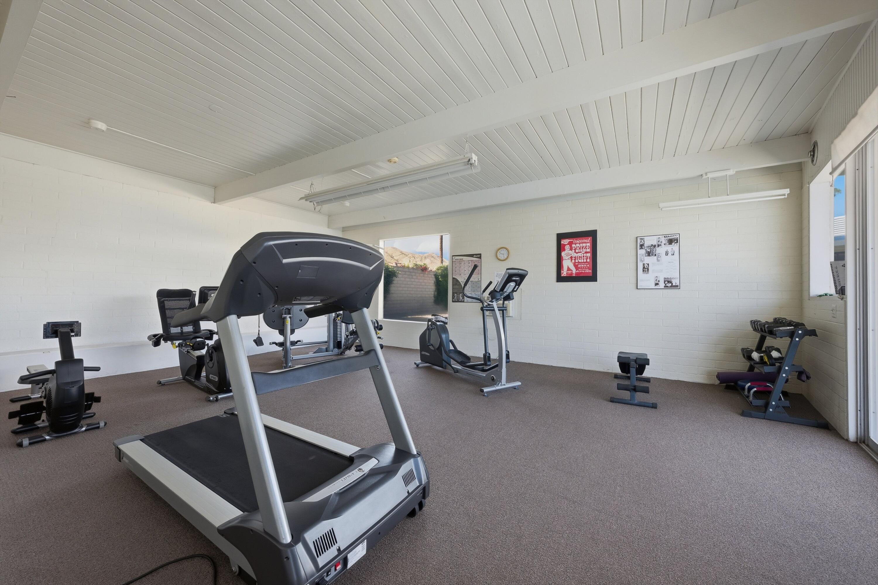 70260 Highway 111, Unit 42 Rancho Mirage, CA 92270 - Photo 34 of 35 a room with gym equipment