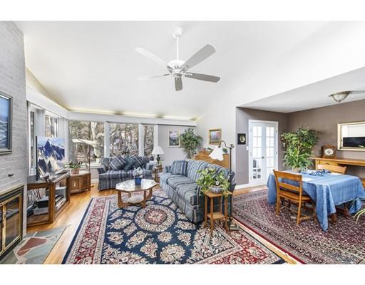 24 Laurel Road Swampscott, MA 01907 - Photo 9 of 30 Gallery Image 9