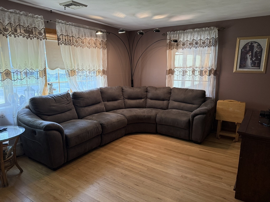 46 Evergreen Circle Ludlow, MA 01056 - Photo 16 of 39