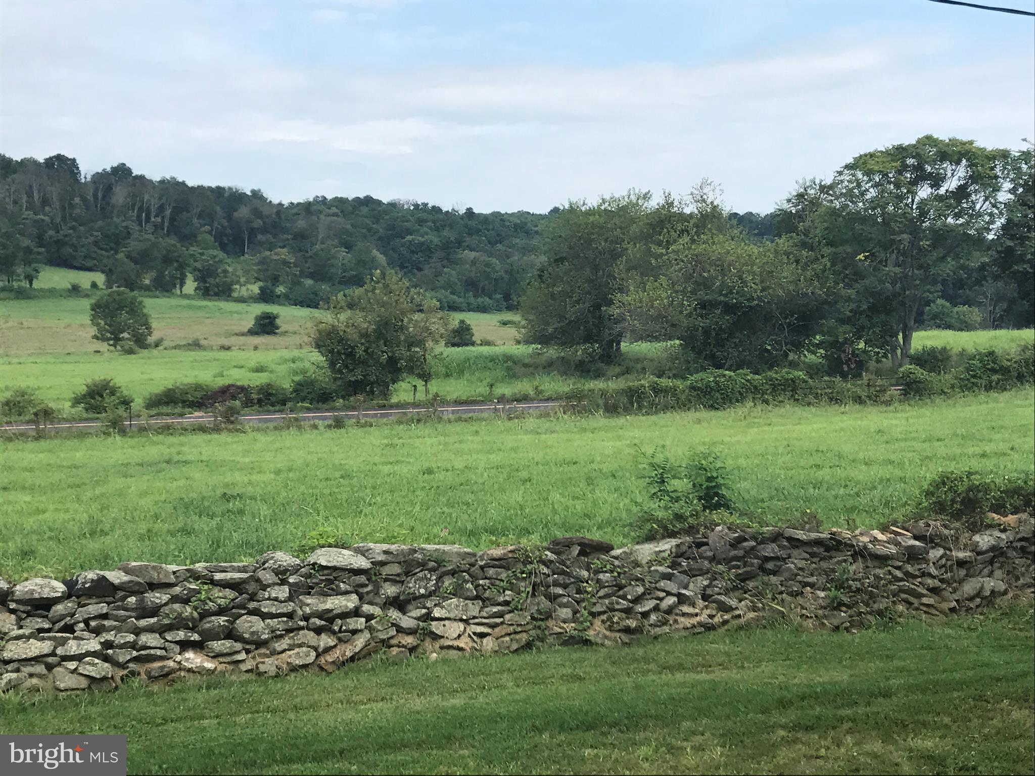 35516 Paxson Road Purcellville, VA 20132 - Photo 18 of 23 View