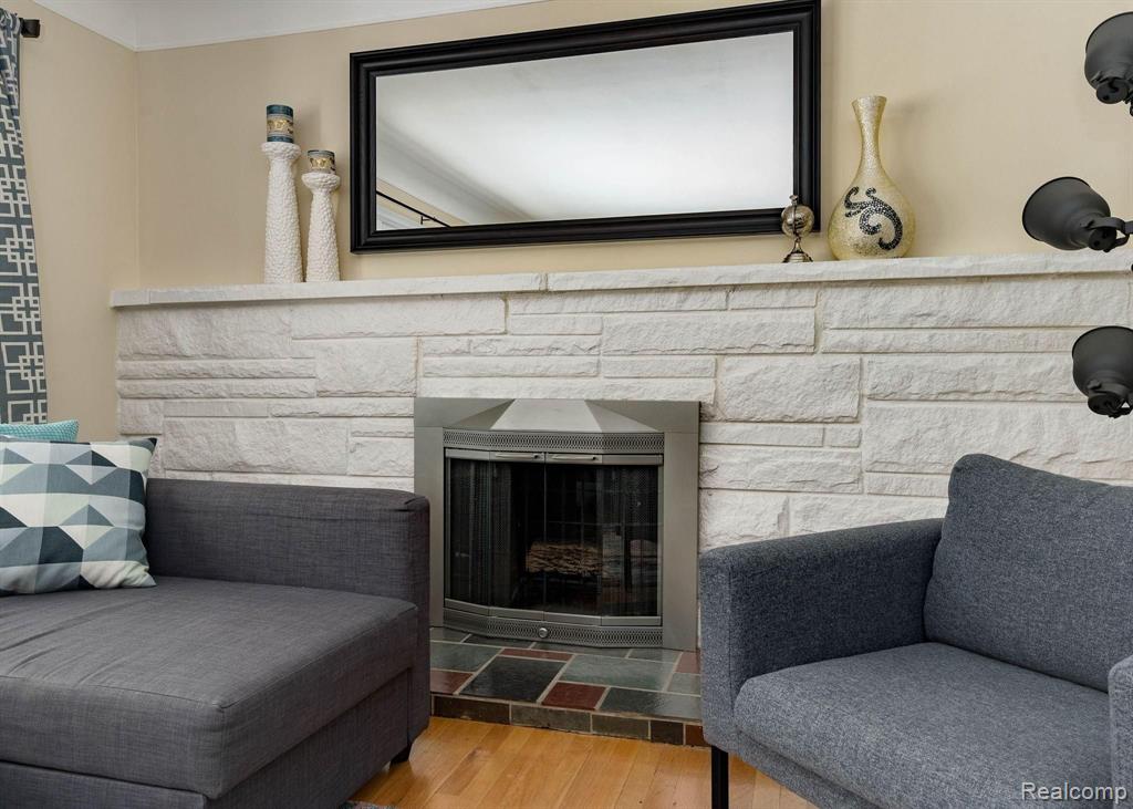 27815 Peppermill Road Farmington Hills, MI 48331 - Photo 8 of 30