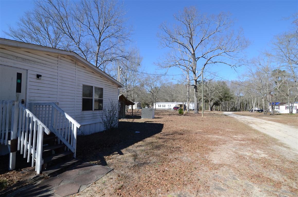 337 Tannenbaum Road Ravenel, SC 29470 - Photo 3 of 9 front (29)