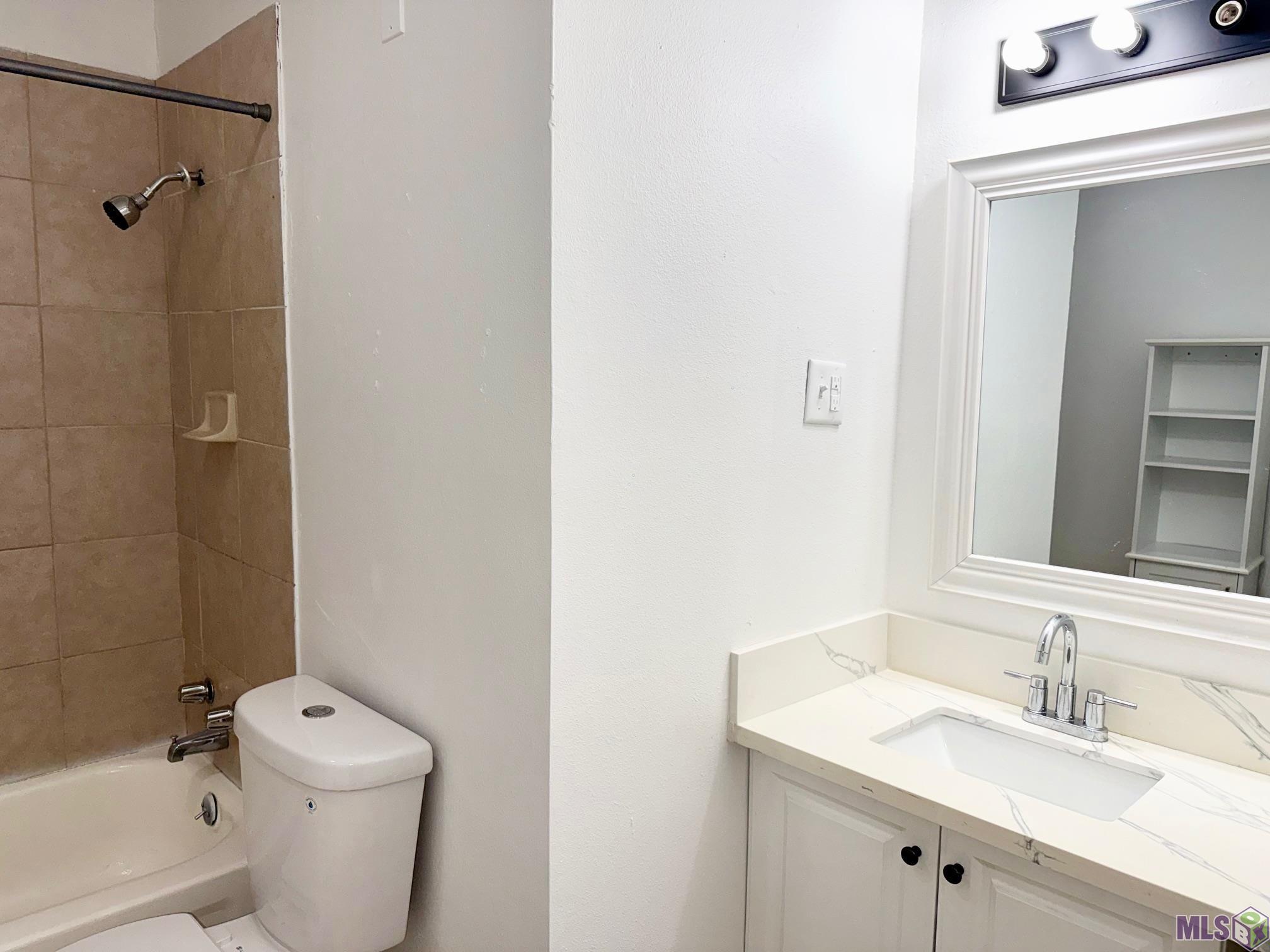 4226 Sycamore Street Baton Rouge, LA 70805 - Photo 8 of 11 Bathroom