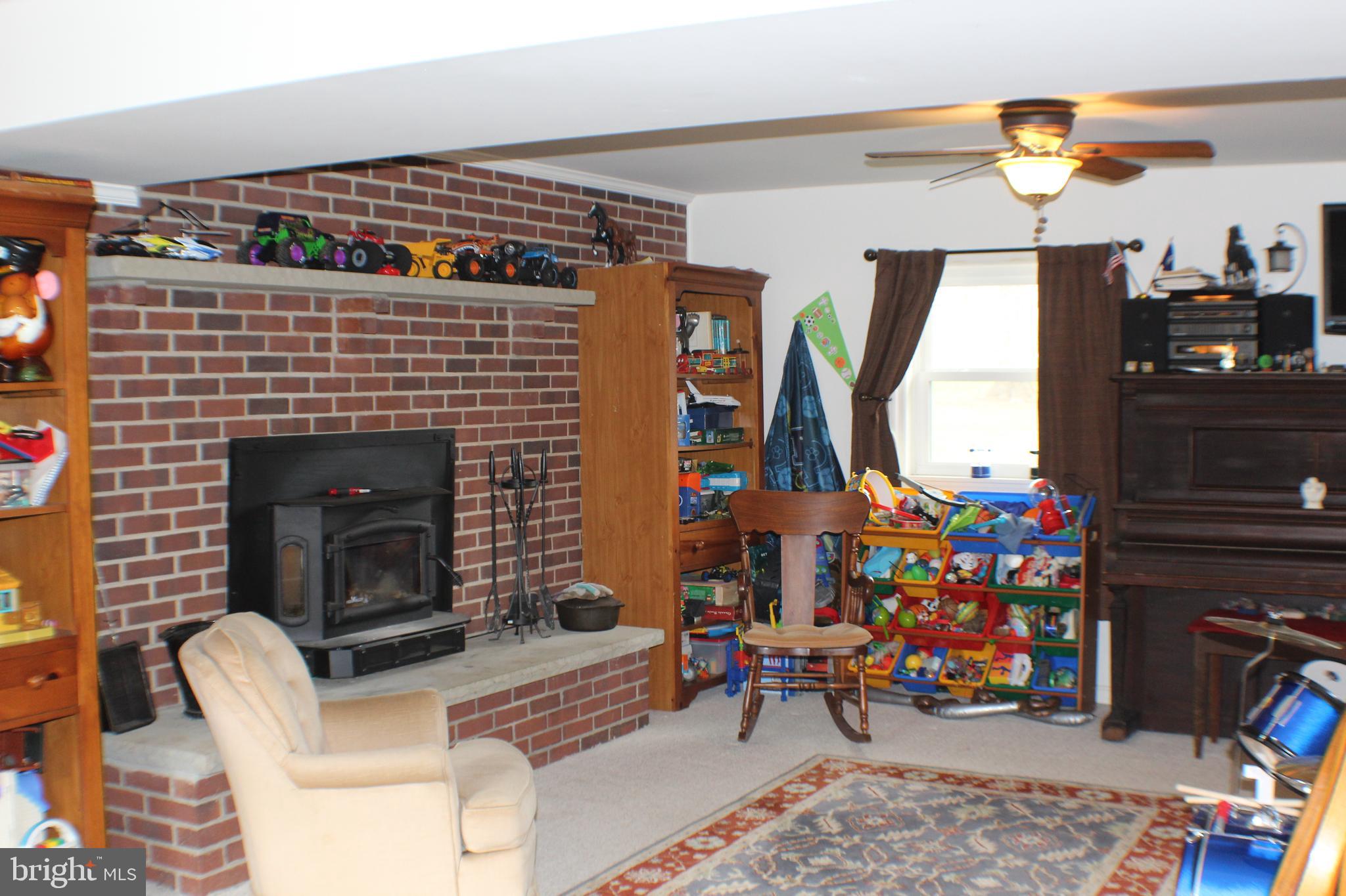 4249 Razor Hill Road Bealeton, VA 22712 - Photo 30 of 61 Family Room with walkout to rear