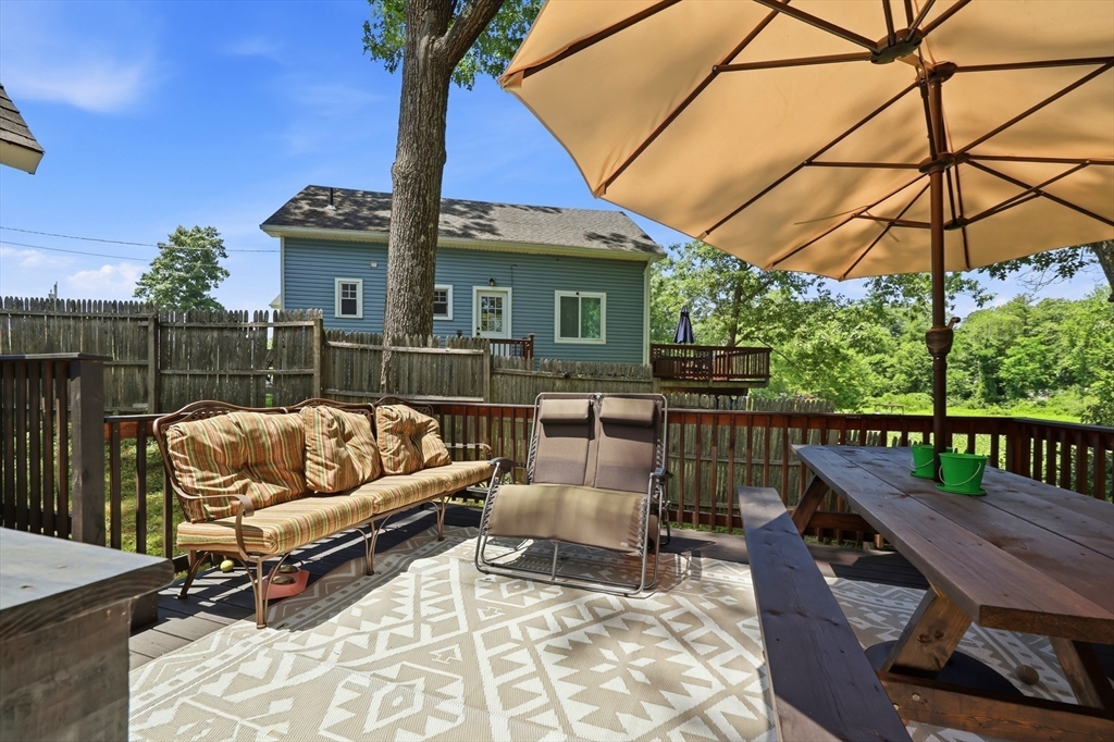 85 Otter Point Road Westfield, MA 01085 - Photo 20 of 40