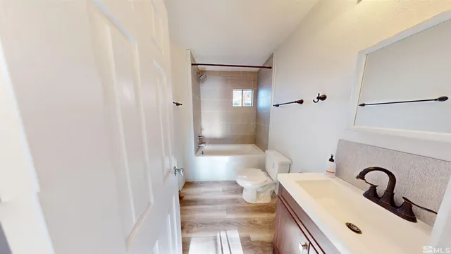 $329,900 | 220 West 2nd Street, Winnemucca, NV 89445