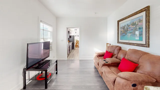 $329,900 | 220 West 2nd Street, Winnemucca, NV 89445