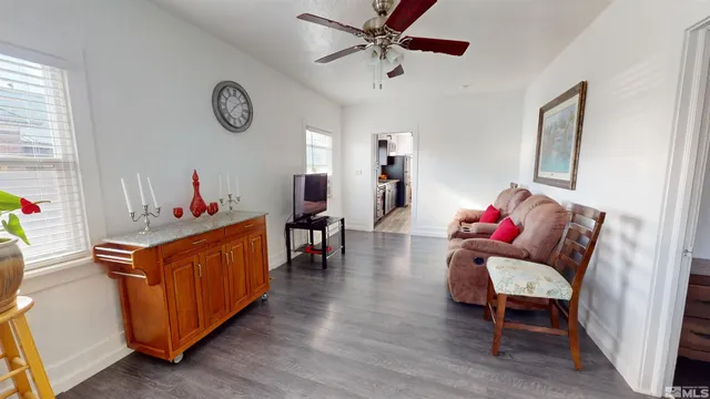 $329,900 | 220 West 2nd Street, Winnemucca, NV 89445