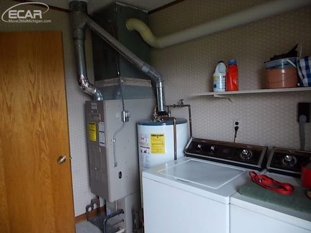12294 West Mount Morris Road Flushing, MI 48433 - Photo 24 of 26 21290329-23.JPG