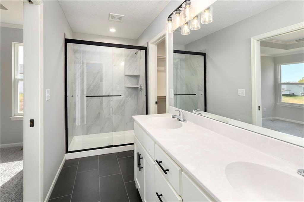 1913 Hawk View Harrisonville, MO 64701 - Photo 16 of 24