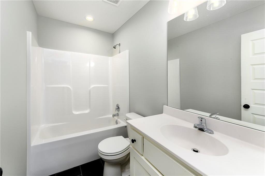 1913 Hawk View Harrisonville, MO 64701 - Photo 21 of 24