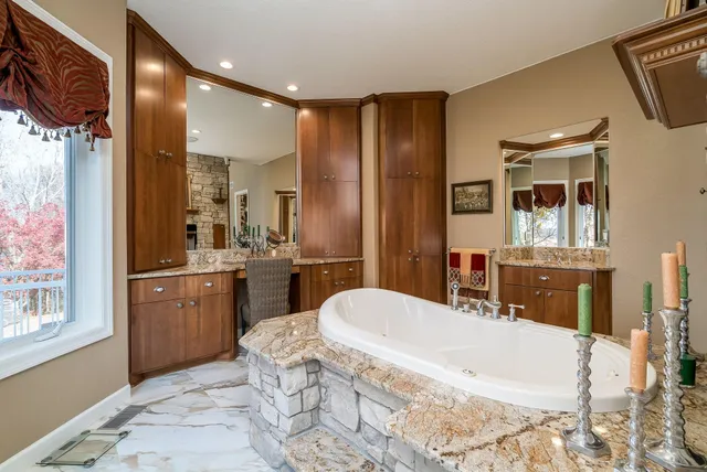 $2,780,000 | 5441 Raven Point Road, Prior Lake, MN 55372