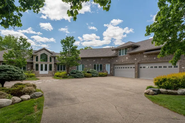$2,780,000 | 5441 Raven Point Road, Prior Lake, MN 55372