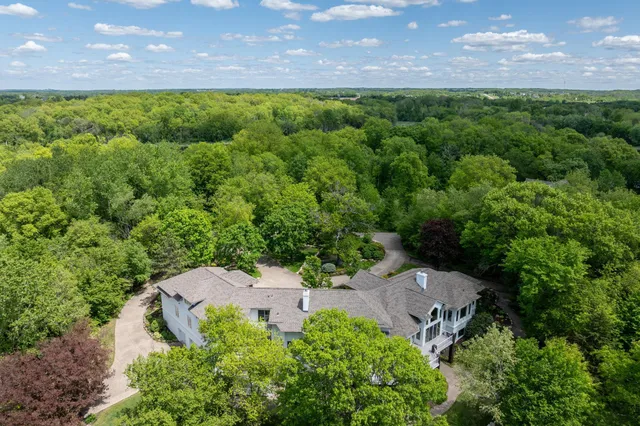 $2,780,000 | 5441 Raven Point Road, Prior Lake, MN 55372