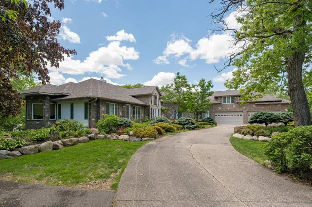 $2,780,000 | 5441 Raven Point Road, Prior Lake, MN 55372