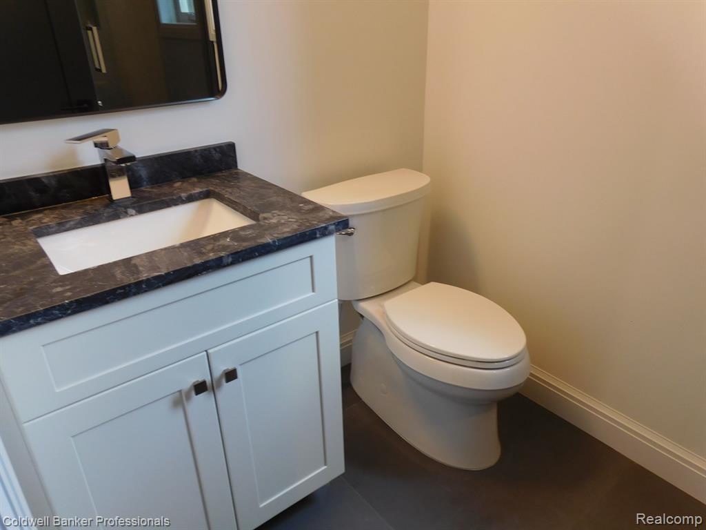 1938 Pembroke Road Birmingham, MI 48009 - Photo 17 of 50 Gallery Image 17