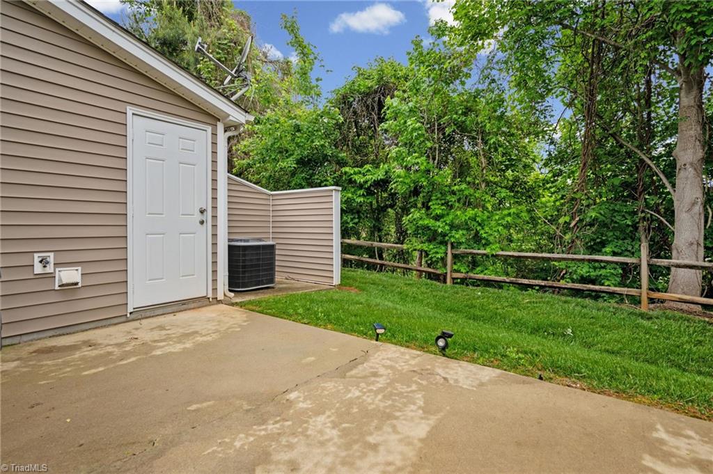 5757 Fox Ridge Lane Winston-Salem, NC 27104 - Photo 40 of 48