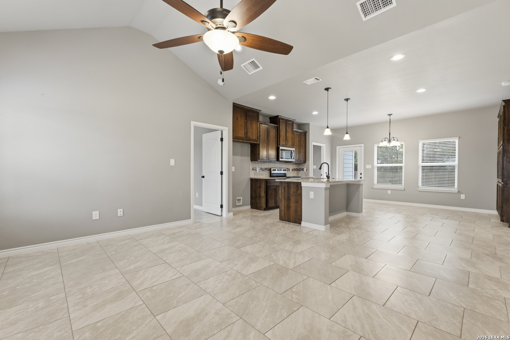 1407 Tanglewood Trail Spring Branch, TX 78070 - Photo 11 of 33