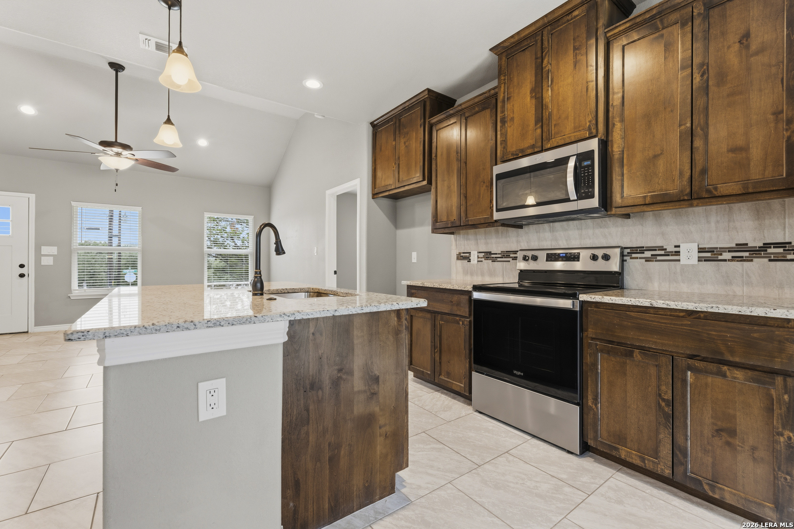 1407 Tanglewood Trail Spring Branch, TX 78070 - Photo 5 of 33