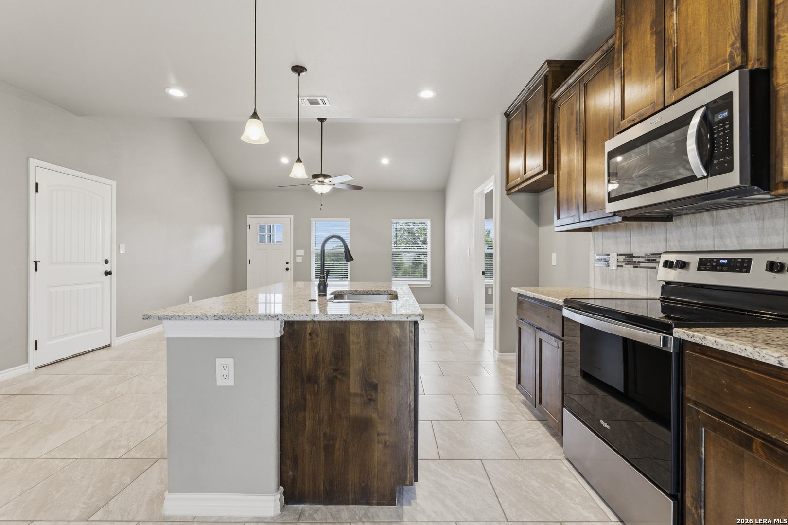 1407 Tanglewood Trail Spring Branch, TX 78070 - Photo 10 of 33