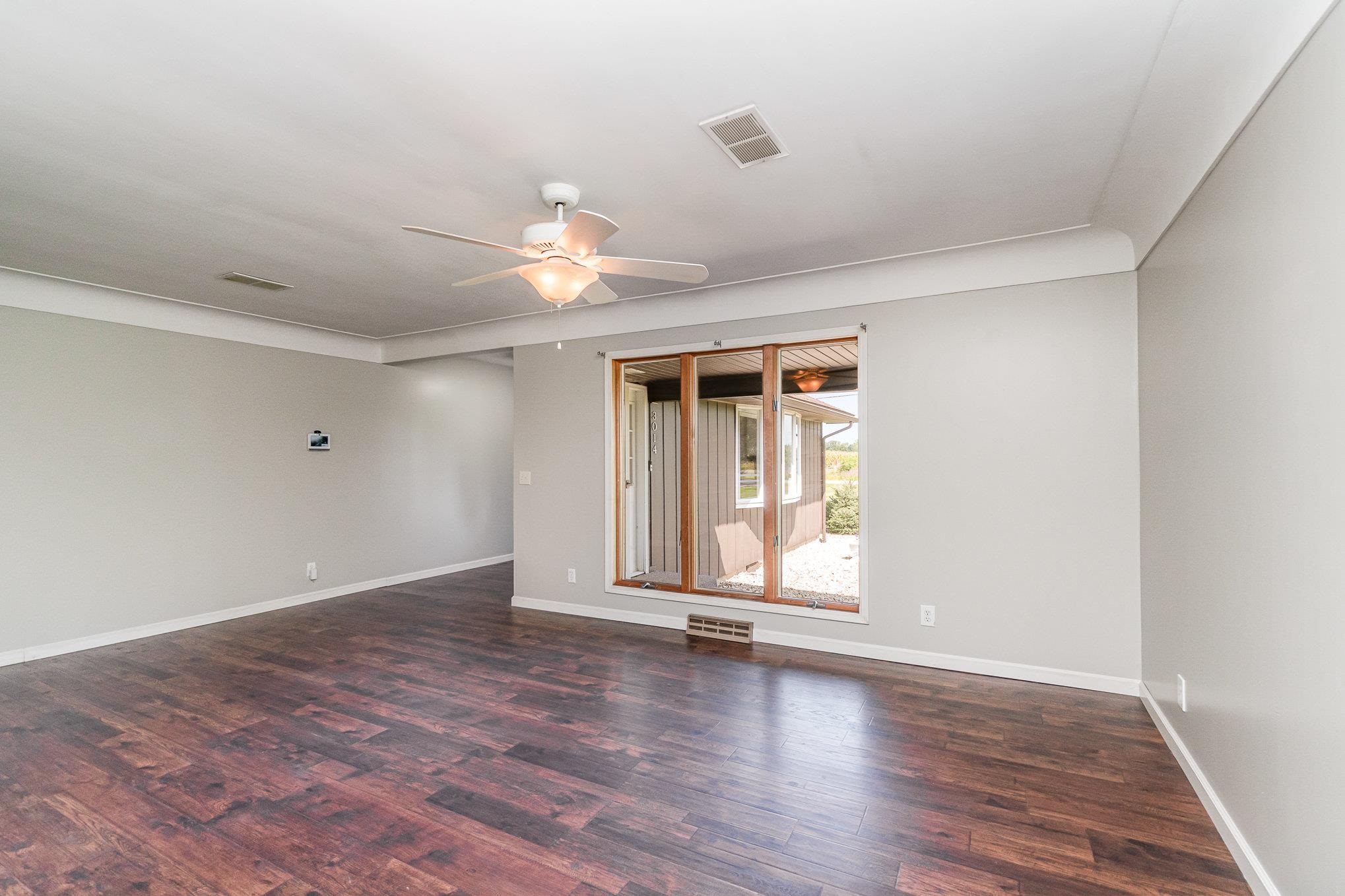 3014 Gabel Road Saginaw, MI 48601 - Photo 14 of 39 50153016-3e35f426-937c-41fb-bc02-9b93664a4b59.JPG