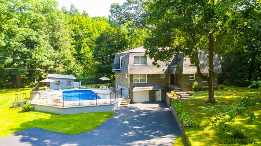 32 Newell Road Rotterdam, NY 12306 - Photo 2 of 73 Photo 2