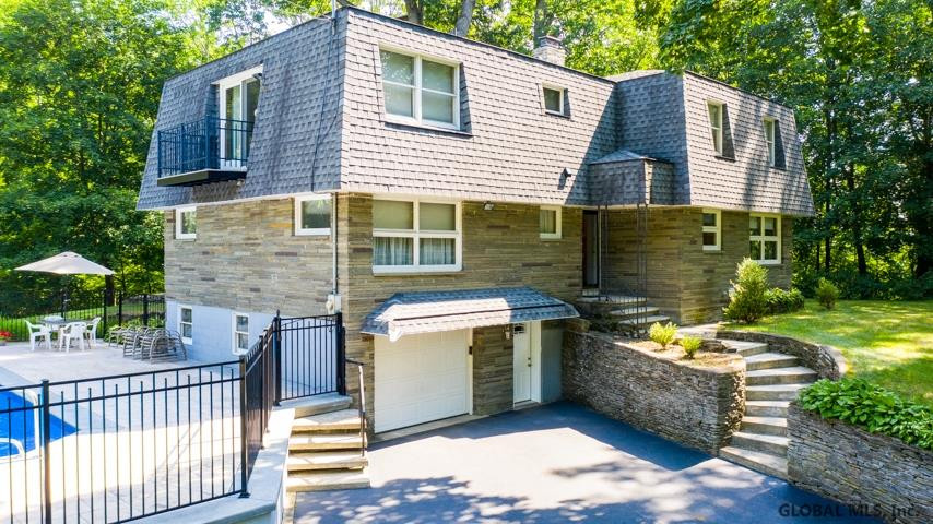 32 Newell Road Rotterdam, NY 12306 - Photo 10 of 73 Photo 10