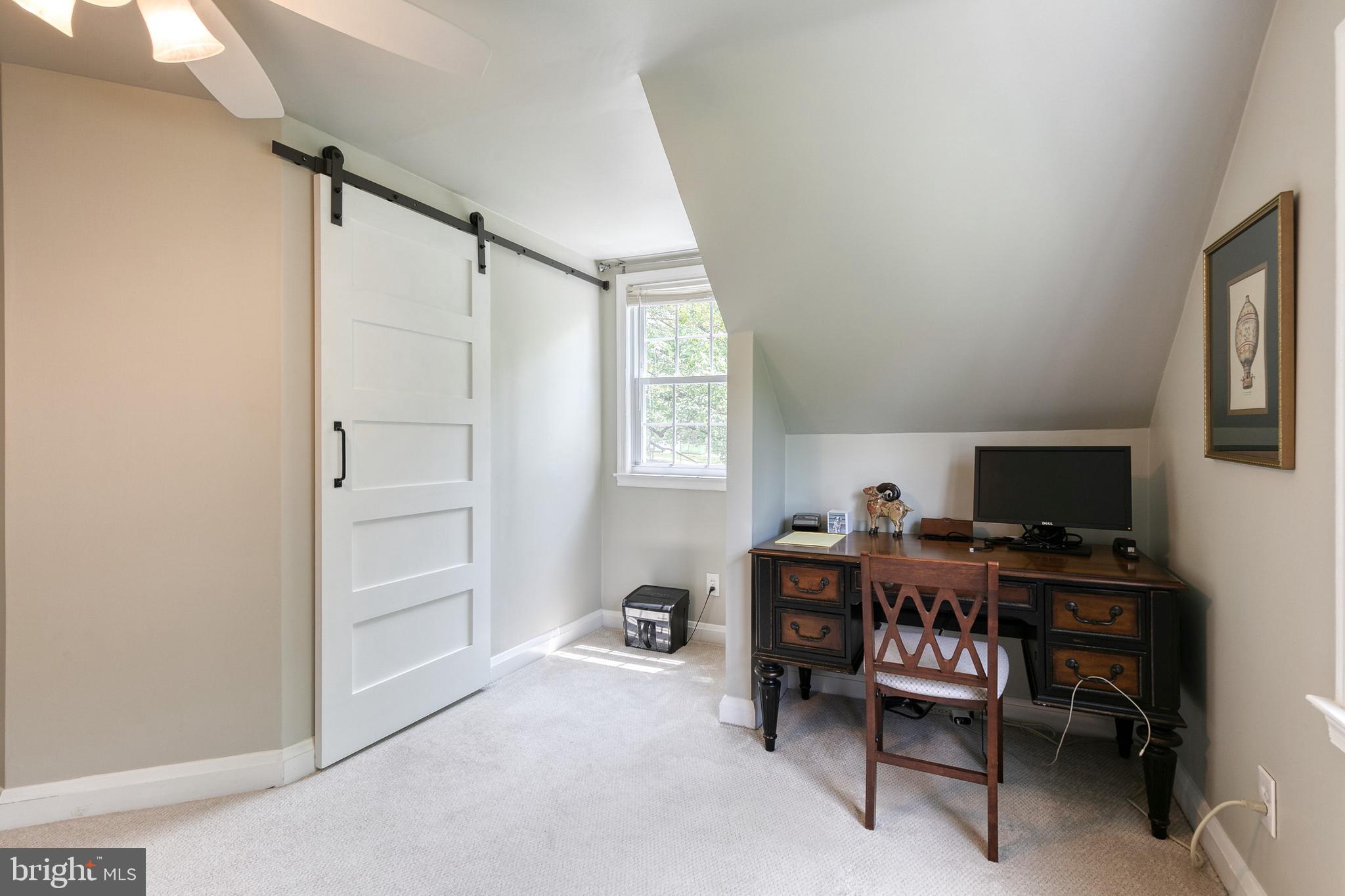 416 Brook Road Towson, MD 21286 - Photo 14 of 55 1 of 2 bedrooms upstairs