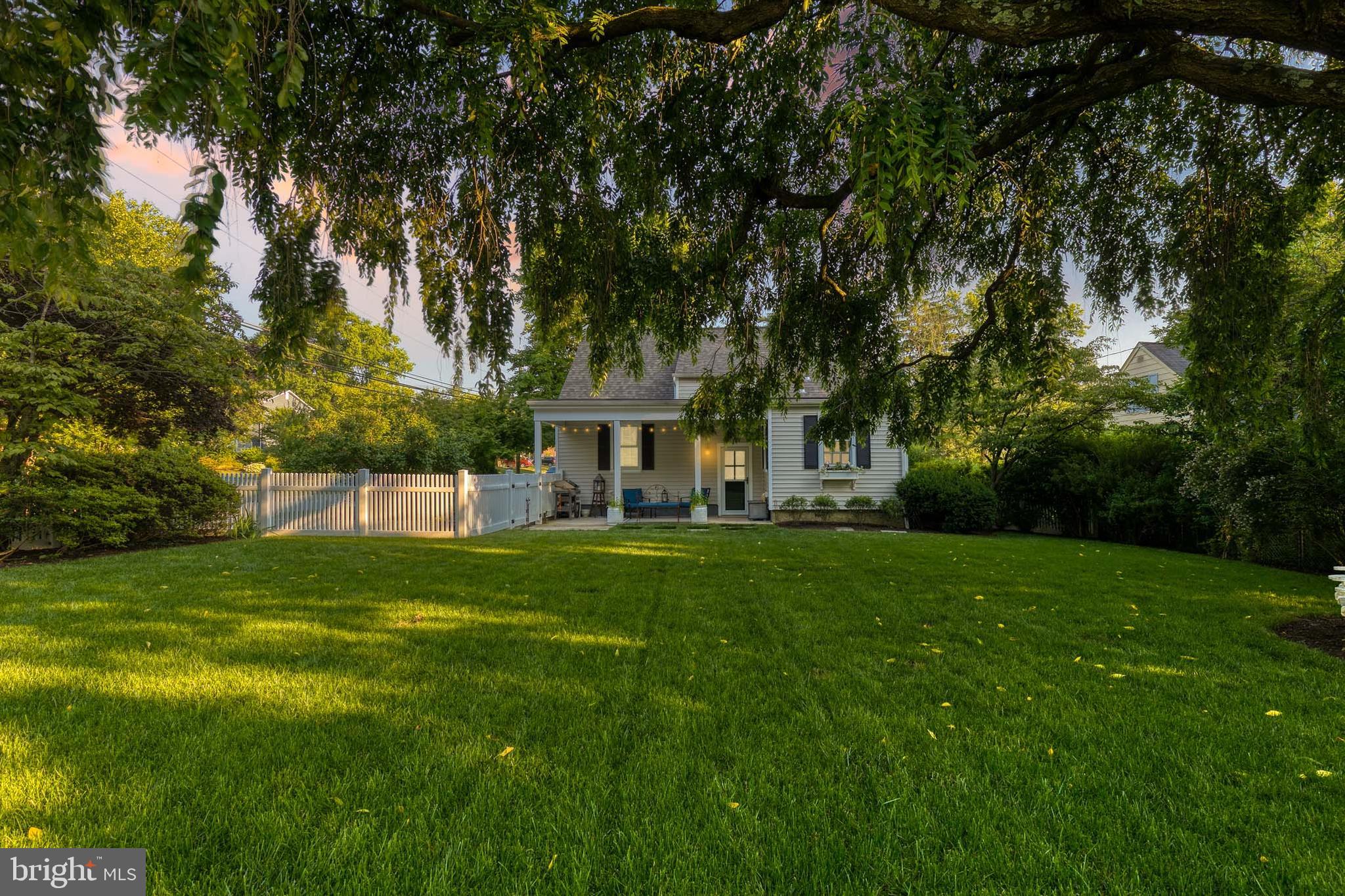 416 Brook Road Towson, MD 21286 - Photo 3 of 55 MAGICAL sprawling back yard!