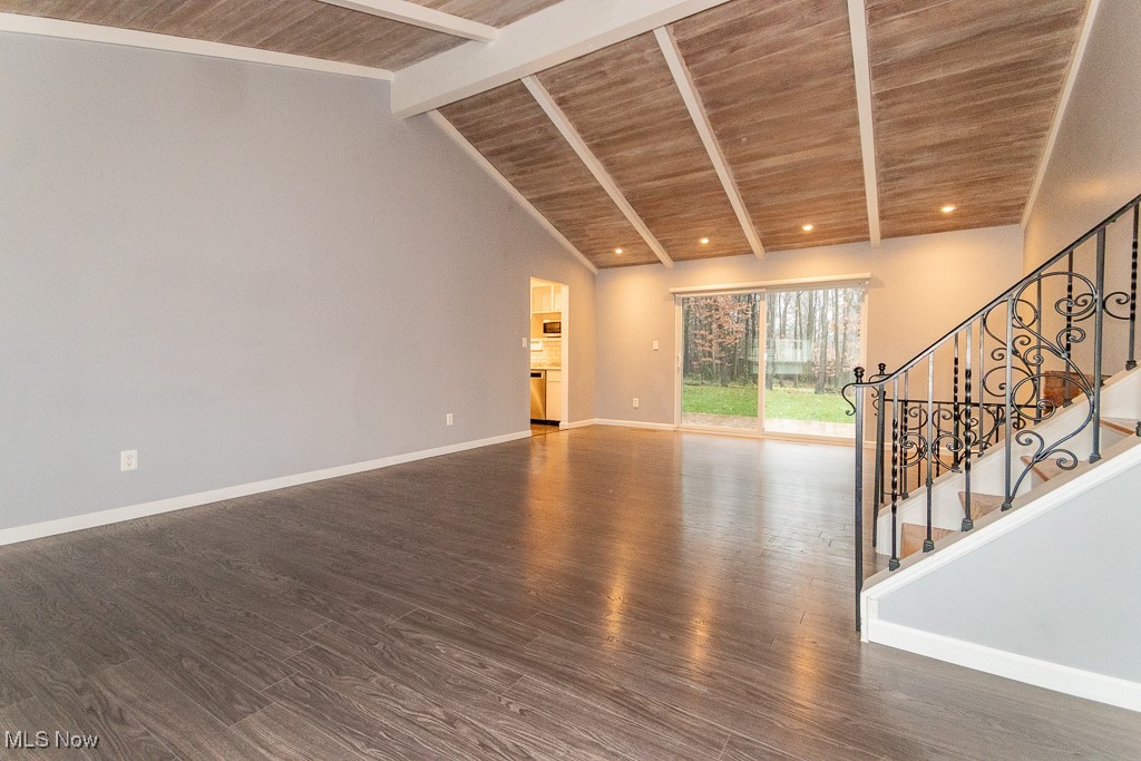 2042 Marshfield Road Cleveland, OH 44124 - Photo 5 of 31 Gallery Image 5