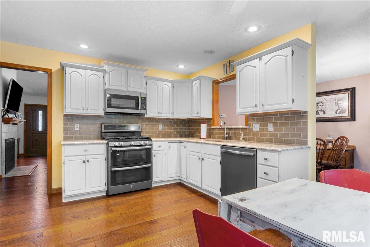 304 Missionary Ridge Drive Springfield, IL 62711 - Photo 12 of 36
