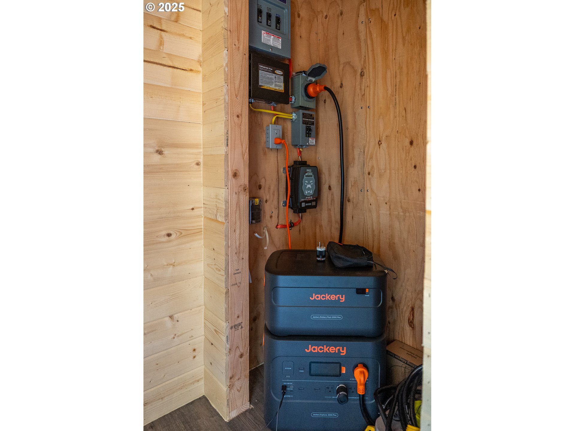 Stacker Butte Road Lyle, WA 98635 - Photo 12 of 30