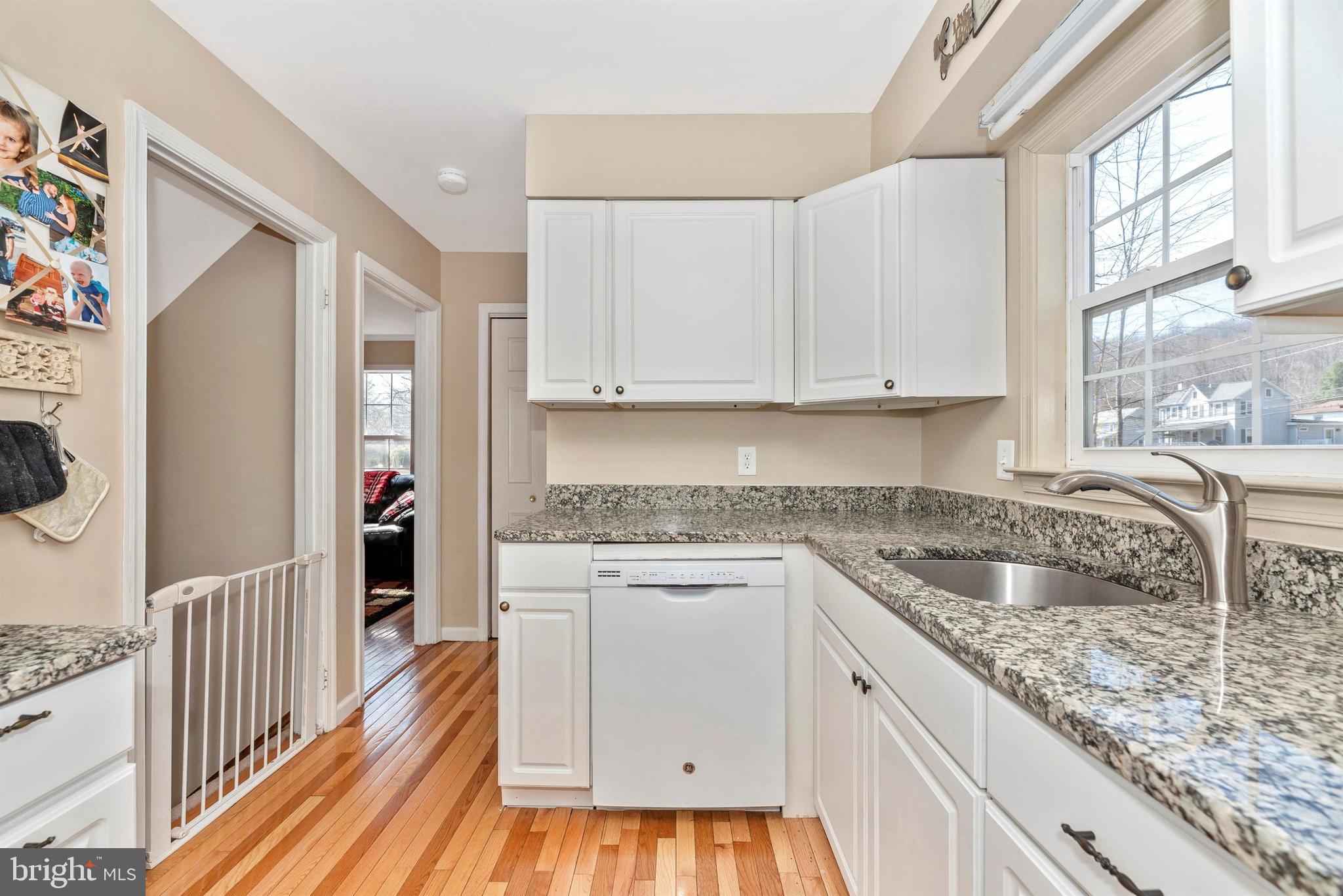 1742 Brookshire Run Point of Rocks, MD 21777 - Photo 13 of 43