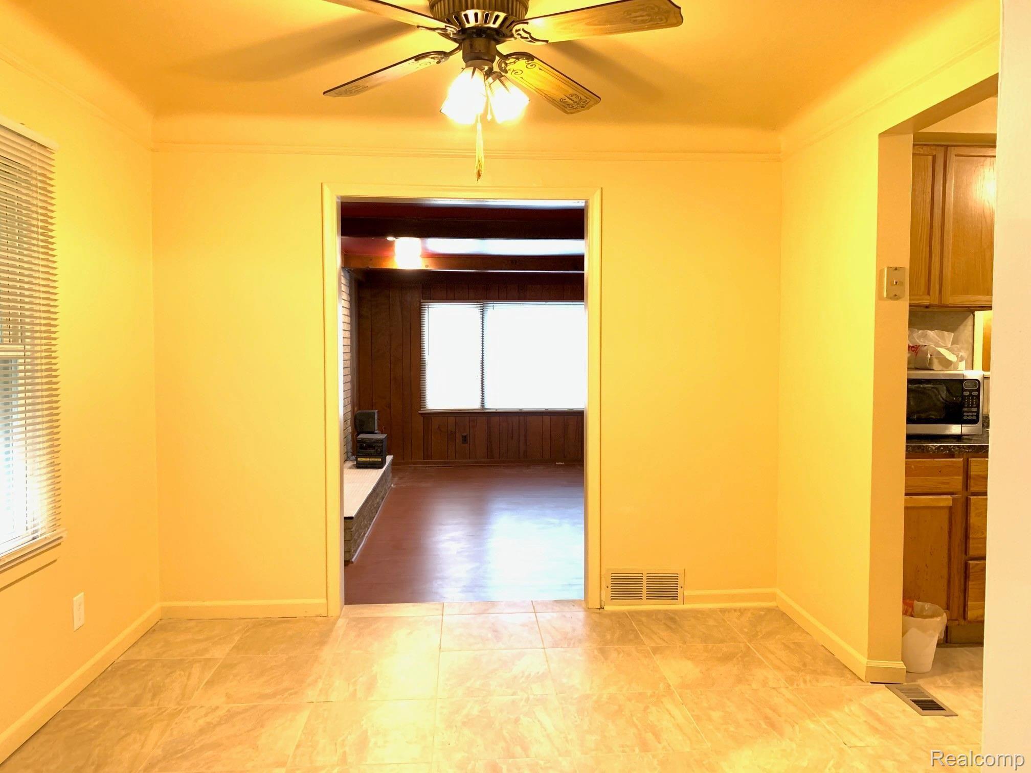 15013 Charles R Avenue Eastpointe, MI 48021 - Photo 14 of 27 NOOK VIEW 1.jpg