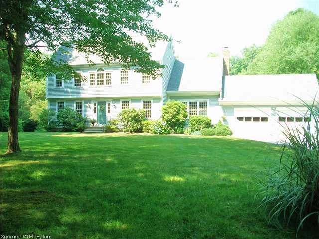 21 Christopher Lane Clinton, CT 06413 - Photo 1 of 1 Exterior Front.
