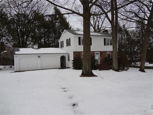 11 Orleans Road Norwood, MA 02062 - Photo 1 of 10 Gallery Image 1