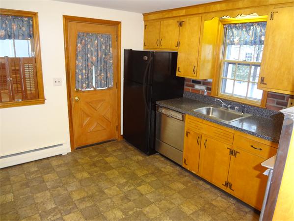 11 Orleans Road Norwood, MA 02062 - Photo 6 of 10 Gallery Image 6