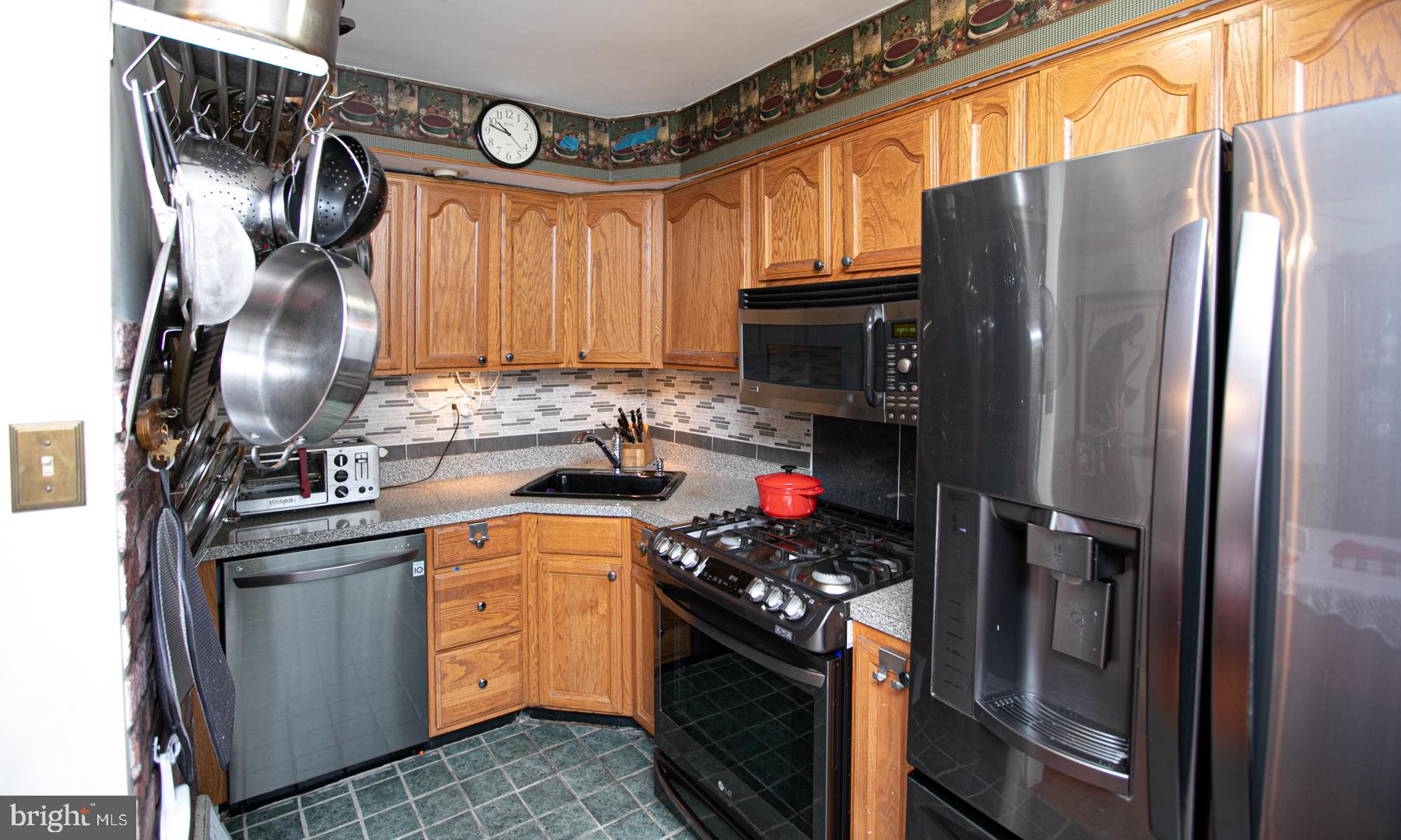 8556 Provident Road Philadelphia, PA 19150 - Photo 11 of 29 Kitchen