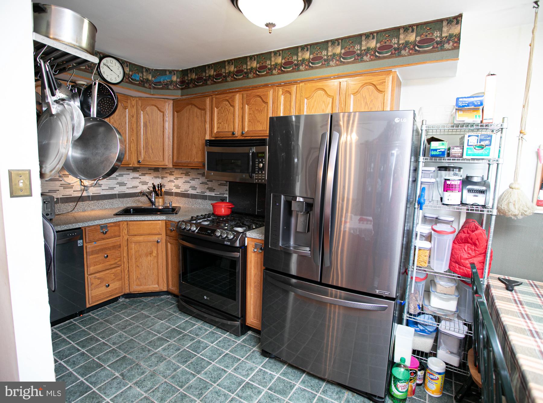 8556 Provident Road Philadelphia, PA 19150 - Photo 10 of 29 Kitchen