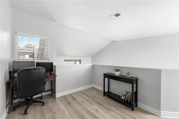 $375,000 | 11150 Glenoaks Boulevard, Unit 38, Pacoima, CA 91331