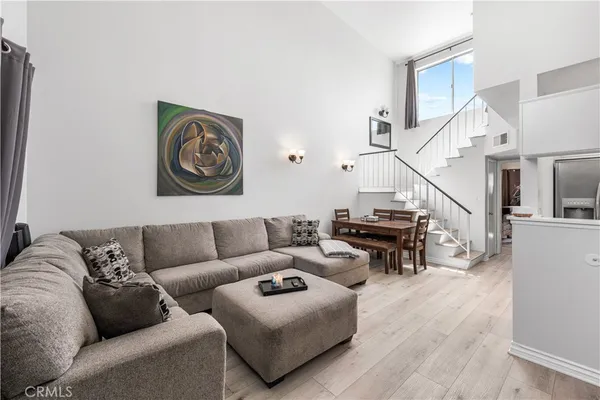 $375,000 | 11150 Glenoaks Boulevard, Unit 38, Pacoima, CA 91331
