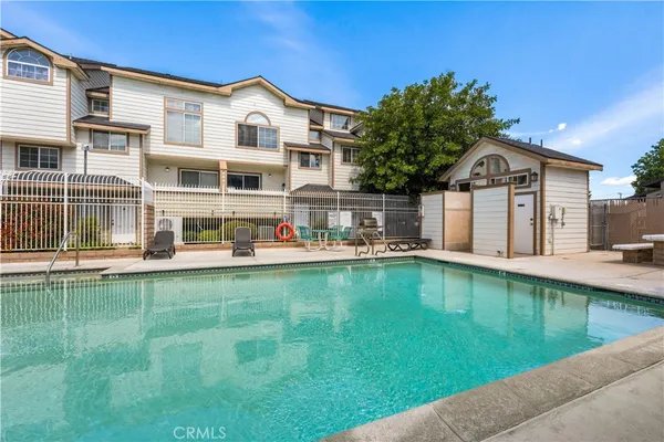 $375,000 | 11150 Glenoaks Boulevard, Unit 38, Pacoima, CA 91331