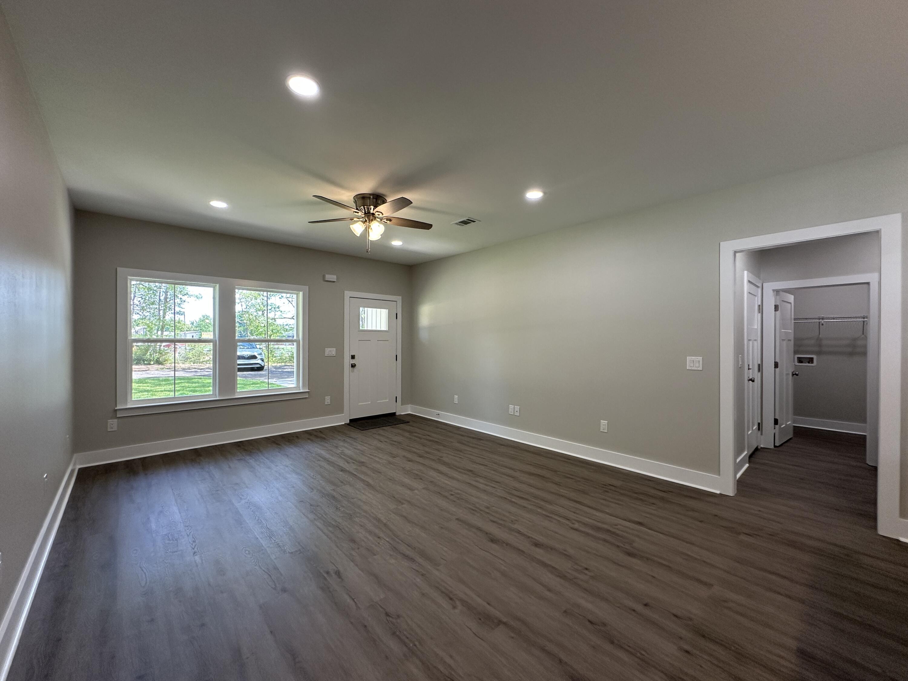 1332 Jackson Street Baker, FL 32531 - Photo 6 of 35 IMG_7921