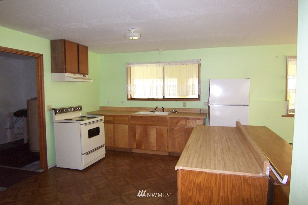 5356 East Collins Road Port Orchard, WA 98366 - Photo 9 of 15 Gallery Image 9