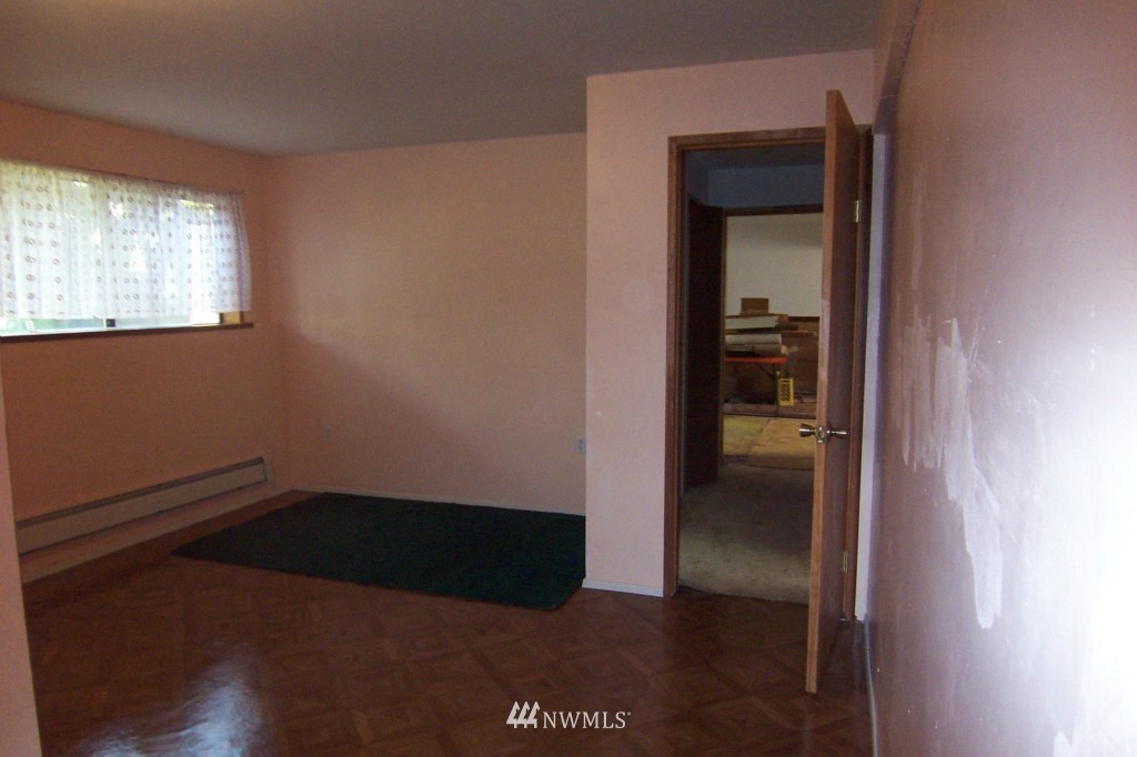 5356 East Collins Road Port Orchard, WA 98366 - Photo 10 of 15 Gallery Image 10
